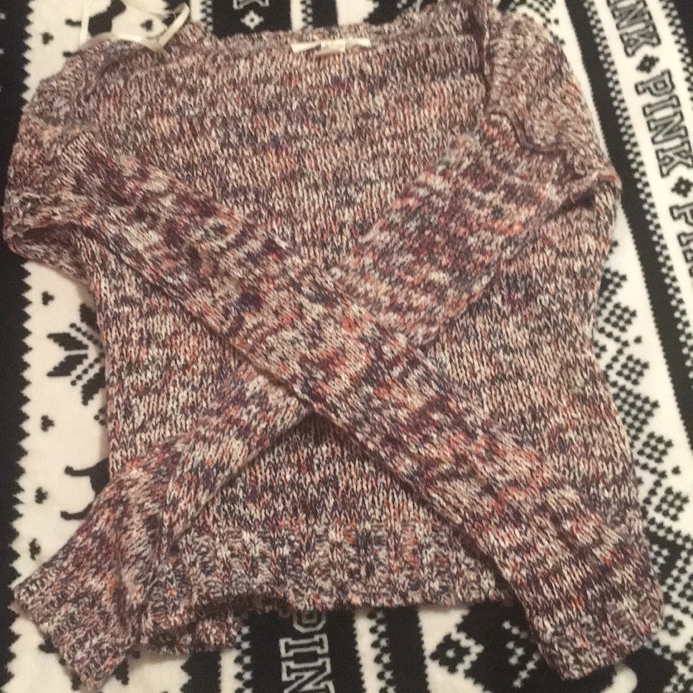 This is a forever 21 winter long sleeve sweater